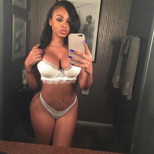 Ana Montana in lingerie taking a selfie