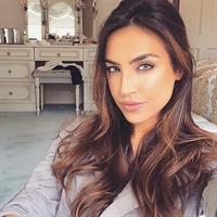 Kelly Karloff taking a selfie