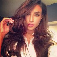 Kelly Karloff taking a selfie