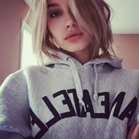 Hailey Bieber