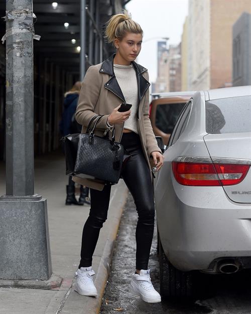 Hailey Bieber