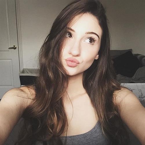 Christina Marie Harris taking a selfie