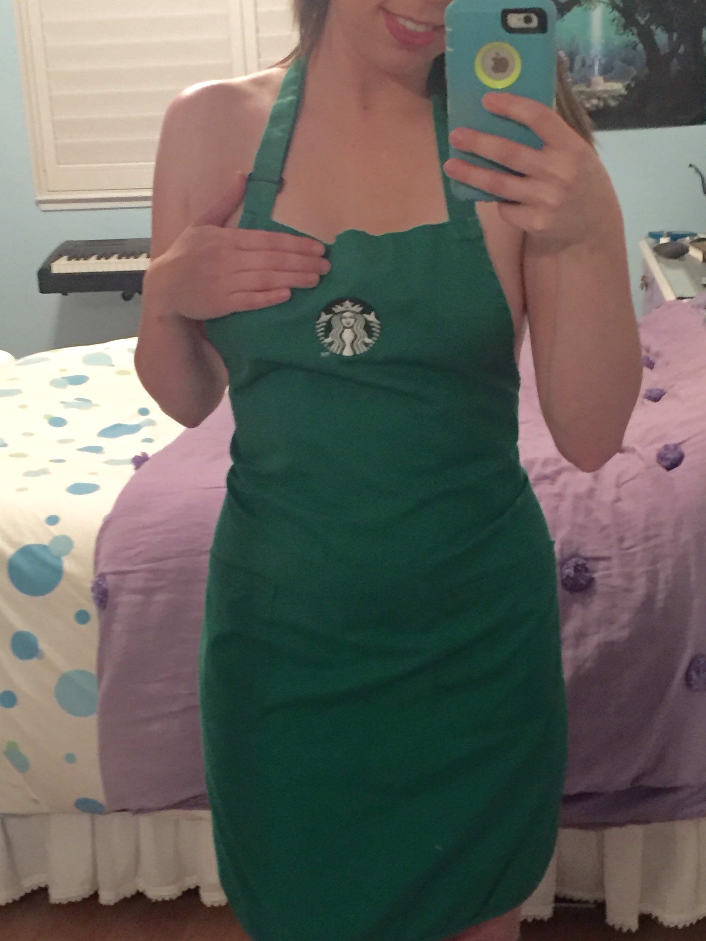 Starbucks girl gets naked
