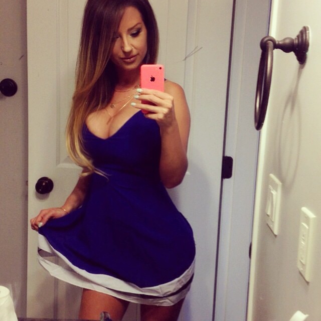 Sheala Foster taking a selfie