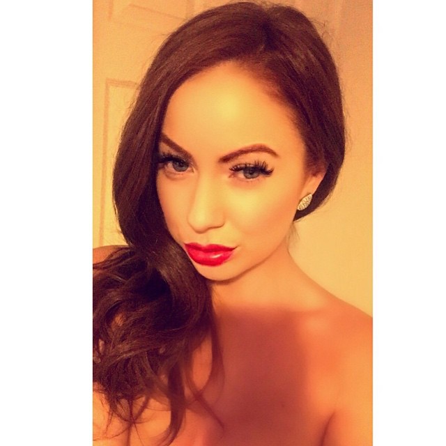 Laura Carter taking a selfie