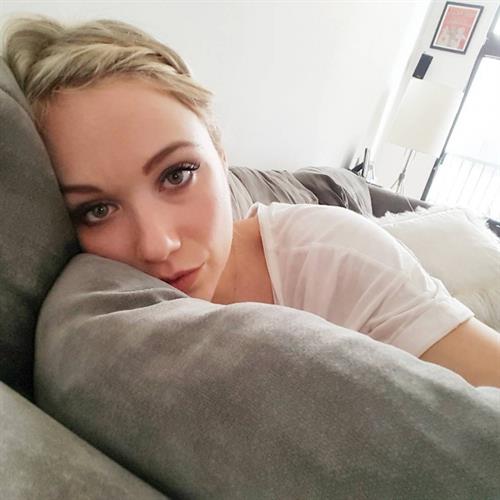 Katrina Bowden taking a selfie