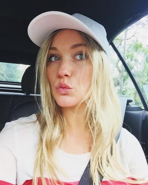 Katrina Bowden taking a selfie
