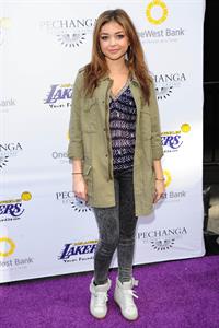 Sarah Hyland at the 2013 Lakers Casino Night in LA March 10, 2013
