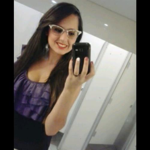 Veronica Rangel taking a selfie