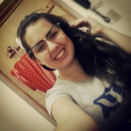 Veronica Rangel taking a selfie