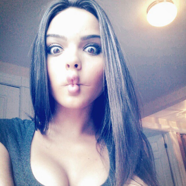 Lisa Ramos taking a selfie