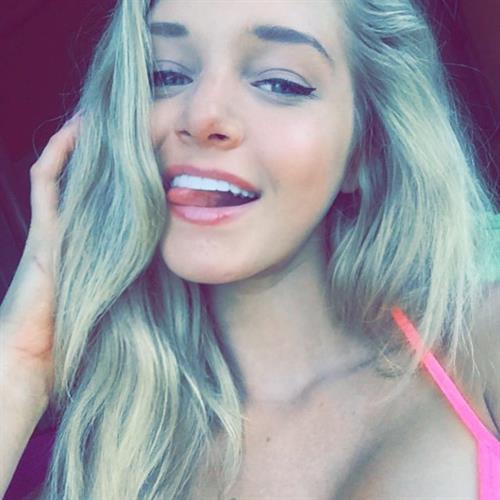 Courtney Tailor taking a selfie