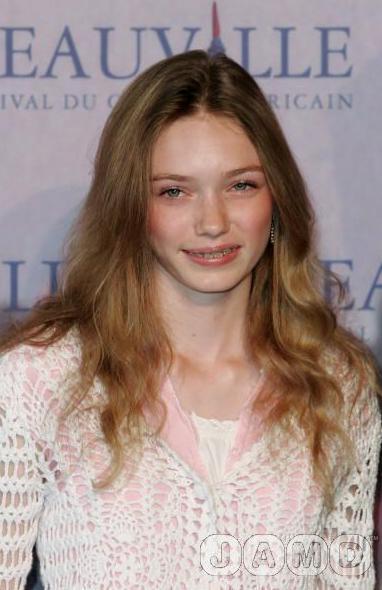 Eleanor Tomlinson