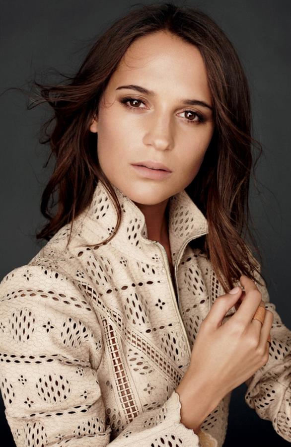 Alicia Vikander