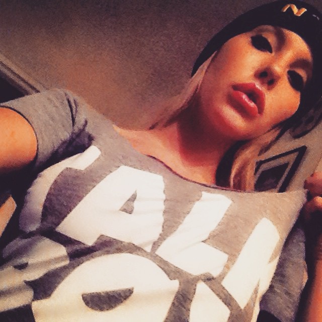 Chloe Rose Lattanzi taking a selfie