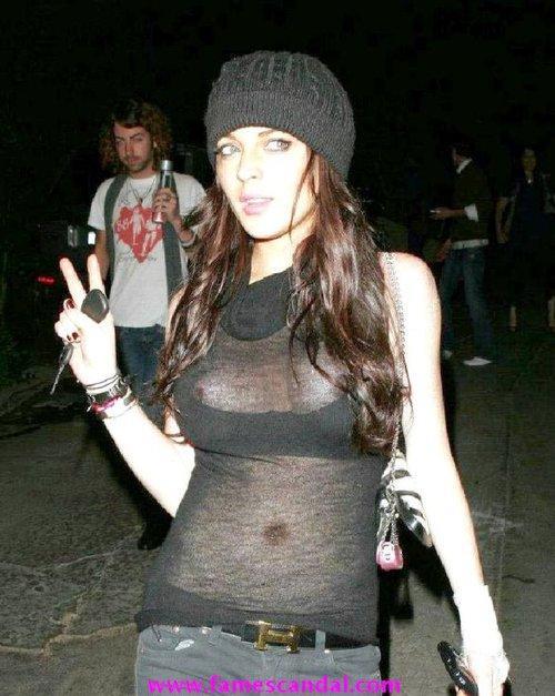 Lindsay Lohan - breasts