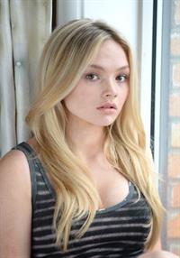 Natalie Alyn Lind