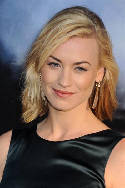 Yvonne Strahovski