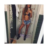 Paulina Mikolajczak taking a selfie