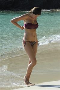 Aída Yéspica in a bikini