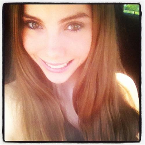 McKayla Maroney taking a selfie