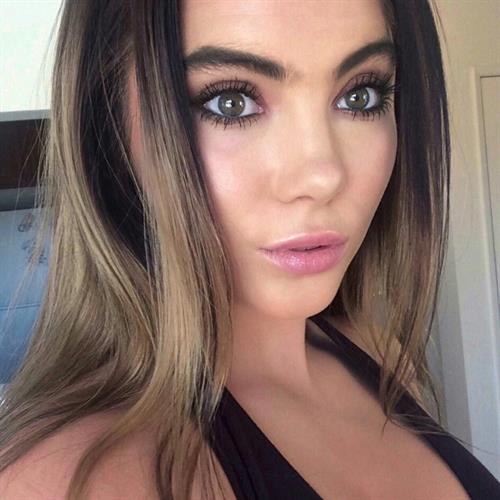 McKayla Maroney taking a selfie
