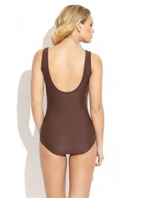 Elisandra Tomacheski in a bikini - ass