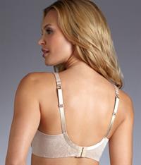 Elisandra Tomacheski in lingerie