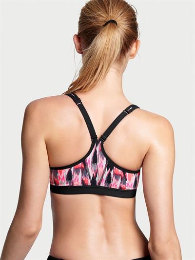 Vita Sidorkina in lingerie