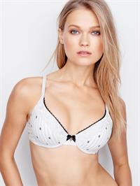 Vita Sidorkina in lingerie