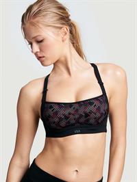 Vita Sidorkina in lingerie