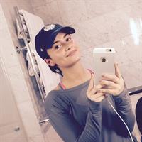 Demi Lovato taking a selfie