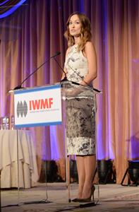 Olivia Wilde debuts her small baby bump while attending the 2013 International Women’s Media Foundation’s Courage in Journalism Awards at the Beverly Hills Hotel on Tuesday (October 29, 2013) in Beverly Hills, Calif.