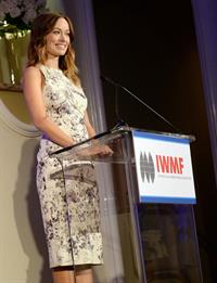 Olivia Wilde debuts her small baby bump while attending the 2013 International Women’s Media Foundation’s Courage in Journalism Awards at the Beverly Hills Hotel on Tuesday (October 29, 2013) in Beverly Hills, Calif.