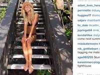 Elyse Knowles in a bikini