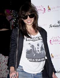 Daisy Lowe