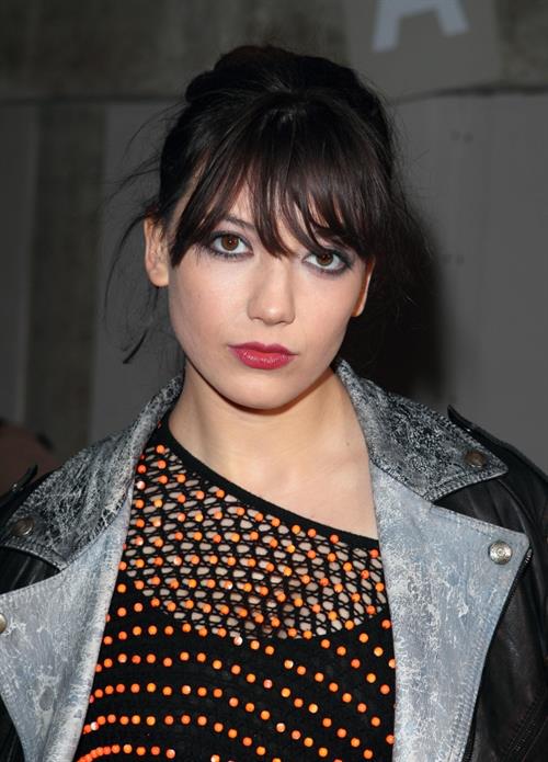 Daisy Lowe