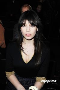 Daisy Lowe