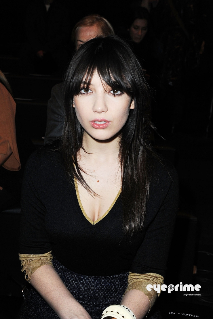 Daisy Lowe