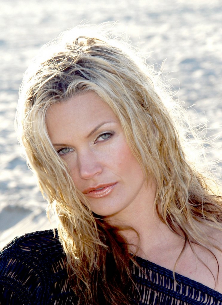 Natasha Henstridge