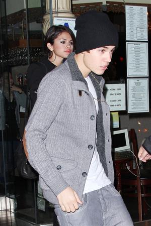 Selena Gomez leaving a restaurant in New York City on December 2, 2012