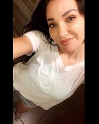 Kristina Basham taking a selfie