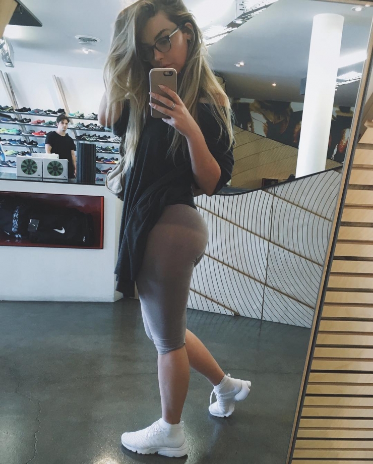 Emily Sears taking a selfie