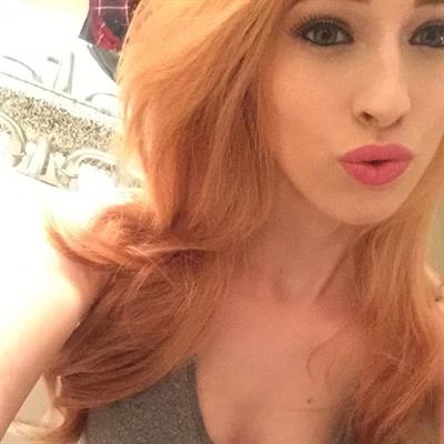 Caitlin McSwain taking a selfie