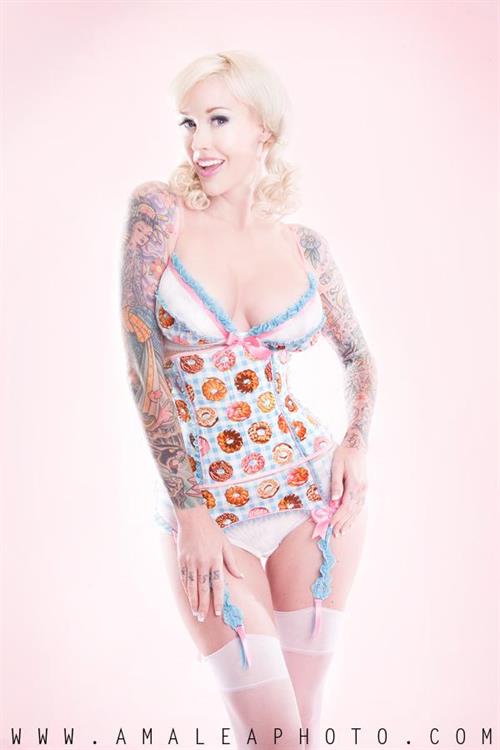 Sabina Kelley in lingerie