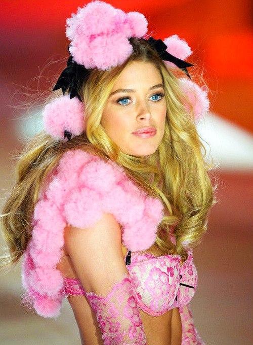 Victoria's Secret Angel Doutzen Kroes