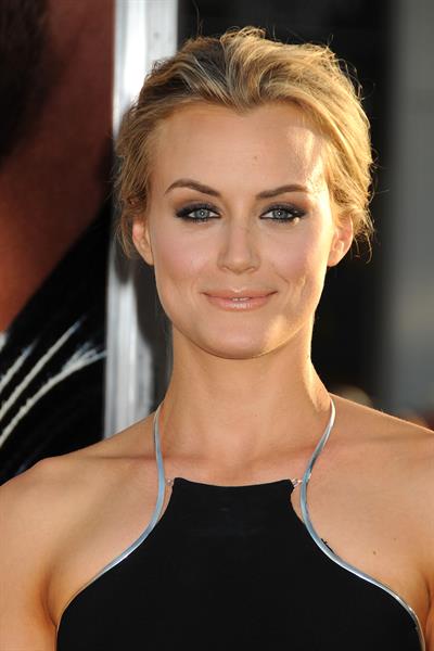 The Lucky One Los Angeles Premiere- April 16 2012