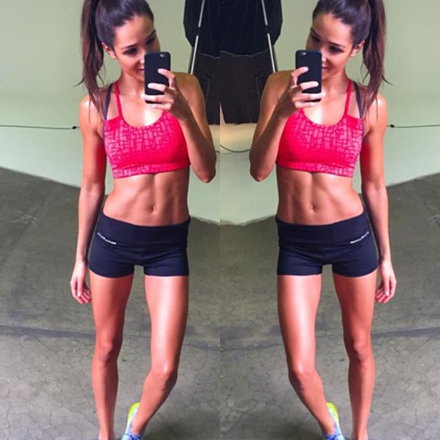 Kayla Itsines taking a selfie
