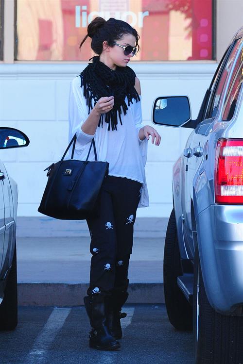 Selena Gomez out and about in Encino 1/13/13 
