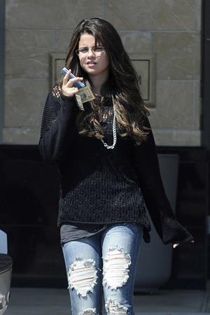 Selena Gomez in Encino - August 24, 2012